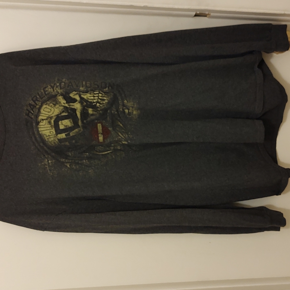 Harley Davidson 2XL long. Sleeve shirt.